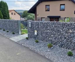 20 Ide Model Pagar Rumah Setengah Tembok