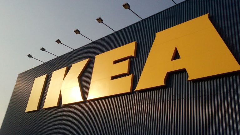 10 Hal Dari IKEA Membantu Saya Menjinakkan Kekacauan Lemari (Akhirnya!)