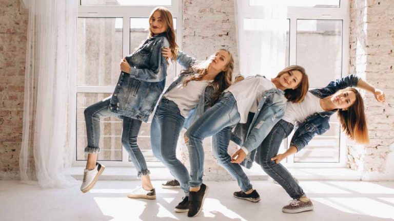 100+ Inspirasi Nama Grup Dance Aesthetic dan Keren