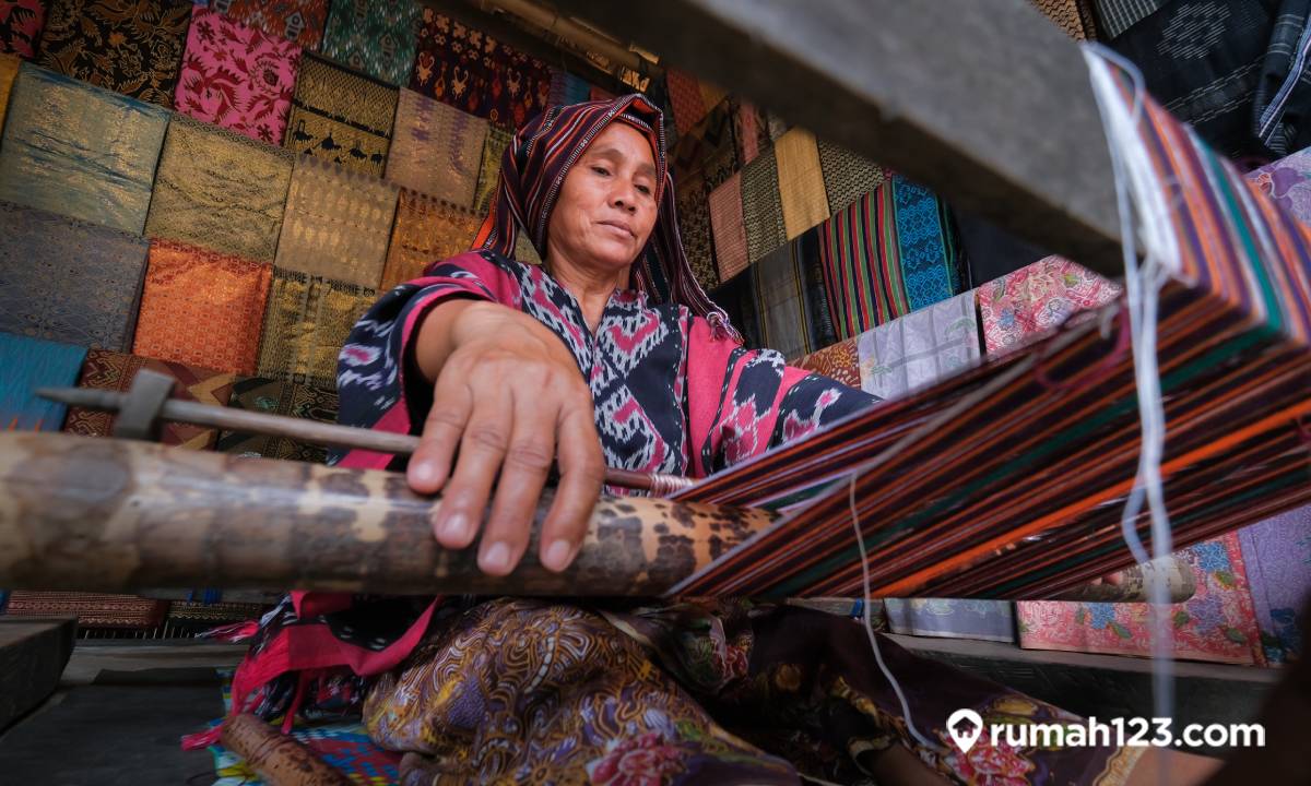 percakapan bahasa lombok dan artinya