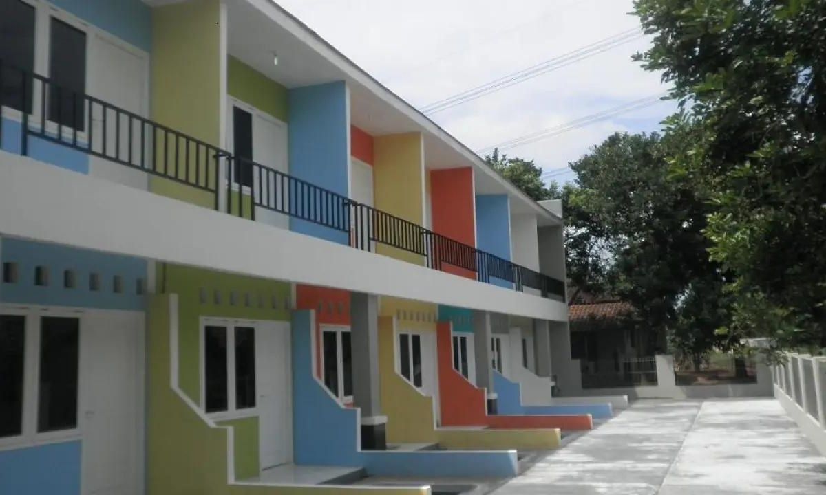 rumah kost sederhana tapi menawan yang colorful