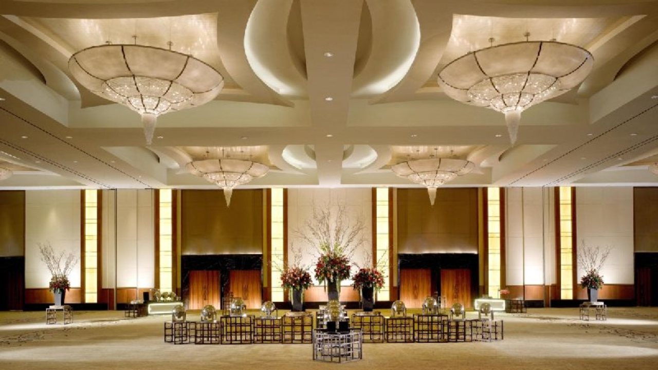 hotel dengan ballroom terbesar di jakarta